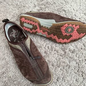 Merrell Suede Brown Shoes 9.5